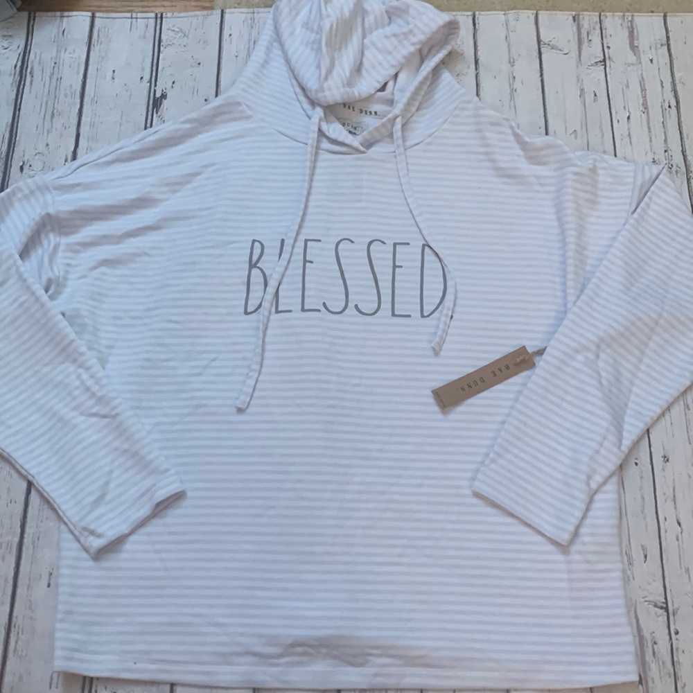 🆕Rae Dunn Sweater